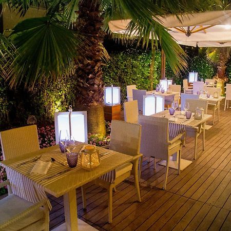 Hotel Maestrale Riccione Eksteriør bilde