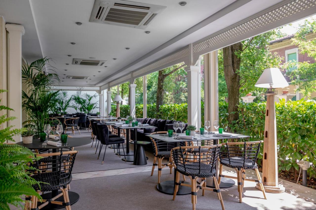 Hotel Maestrale Riccione Eksteriør bilde
