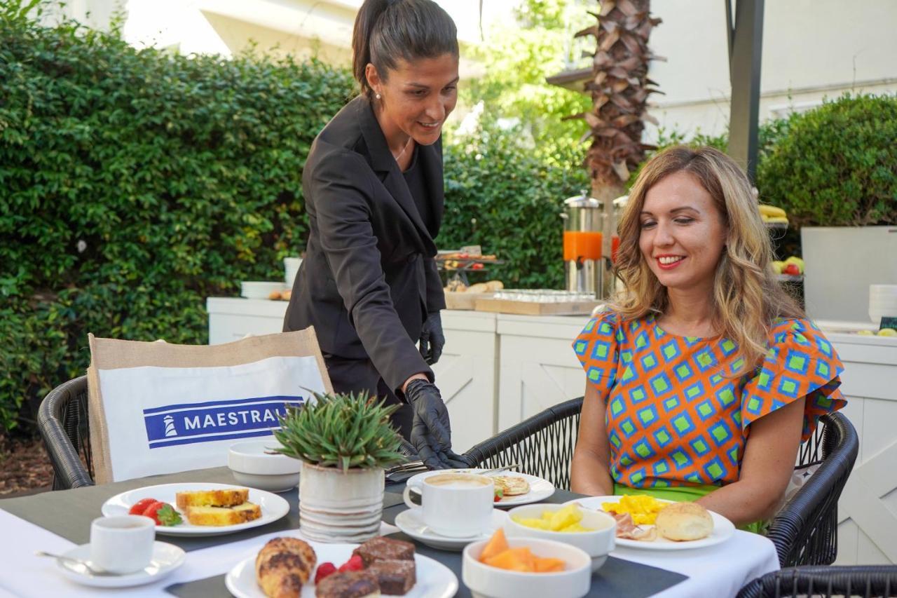 Hotel Maestrale Riccione Eksteriør bilde